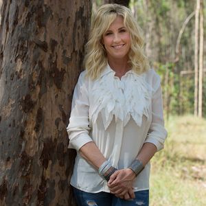 Bet she is more charming in leisure time.