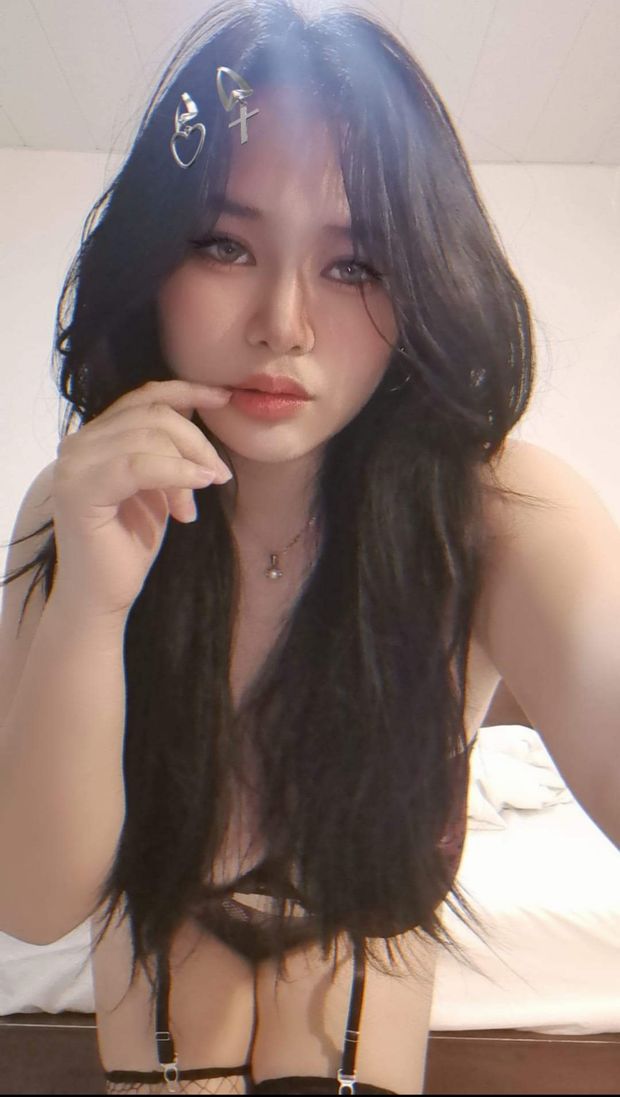 Cuck bf wallpaper :P