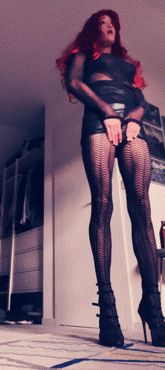 Playing with my pussy