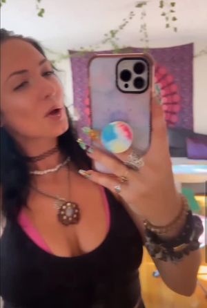 Pretty boho slut needing her mouth fucked