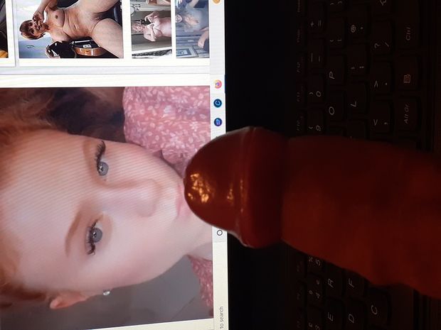 @thirstylea suck on my cock you sexy slut