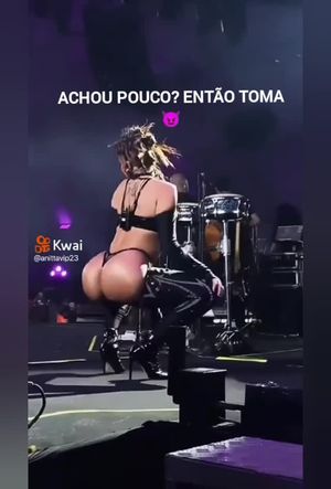 Anitta laristrip