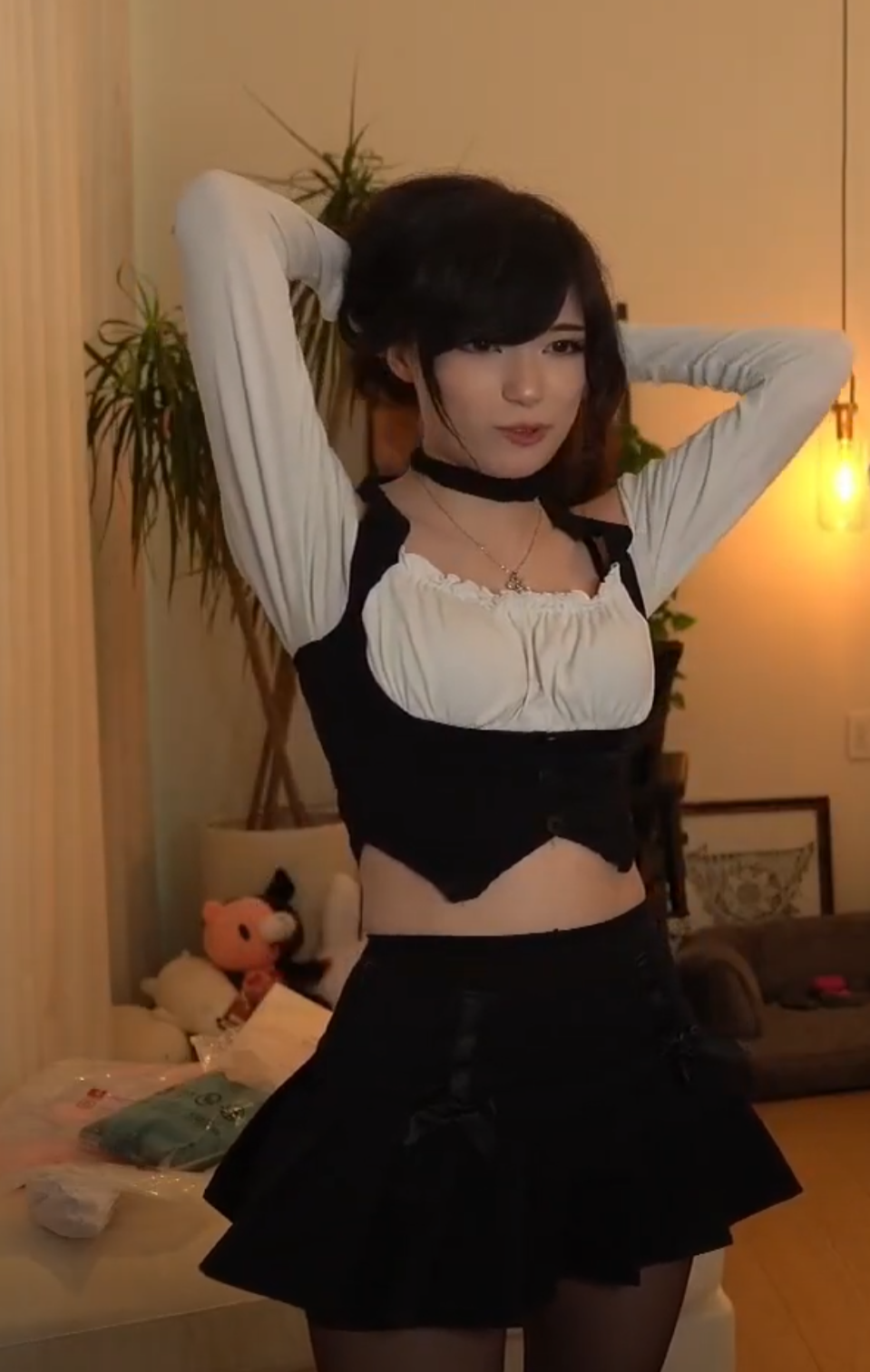 Emiru (Streamer) - Sassy Smerk
