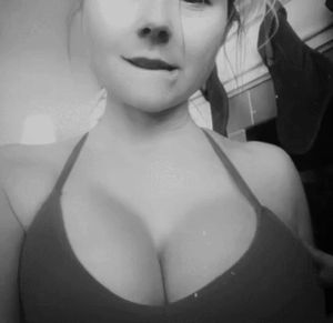 Tease me with your tits