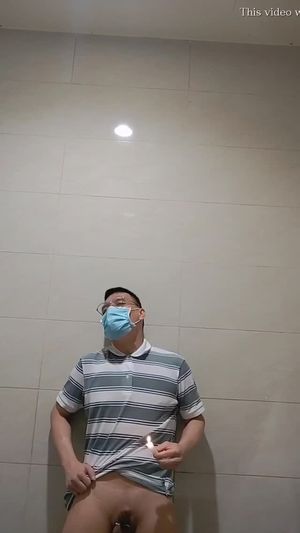 Asian Chinese Gay Enjoyed Masturbating (Sperm Producer)