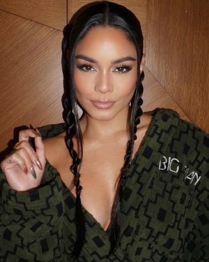 41 photos until gallery closes.