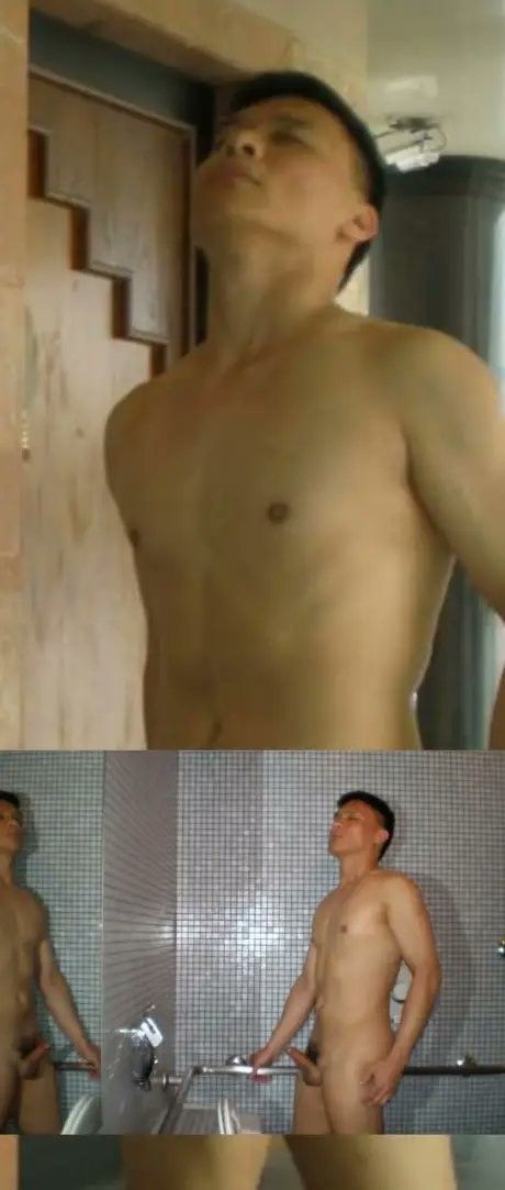 Singapore Gay Enjoyed Being Naked At Sauna Club