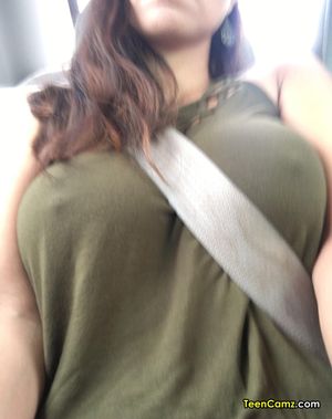 What a stunning babe