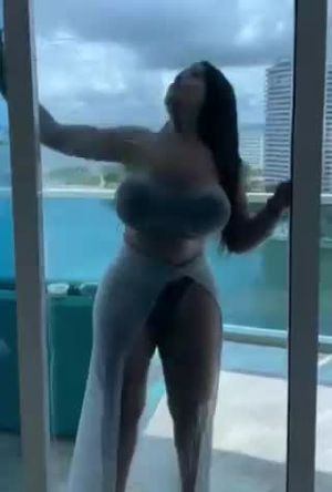 ALEJANDRA QUIROZ HOT