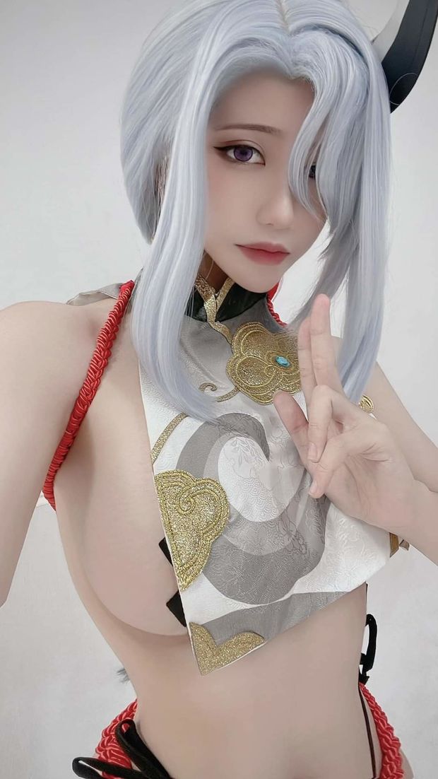 Ain Nguyen(Cosplay)