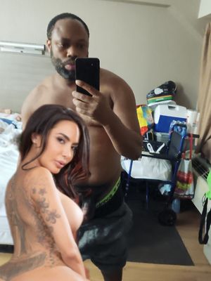 Lela Star Ann Harris reed tittie sex rub wife nipples across your shaft of the penis