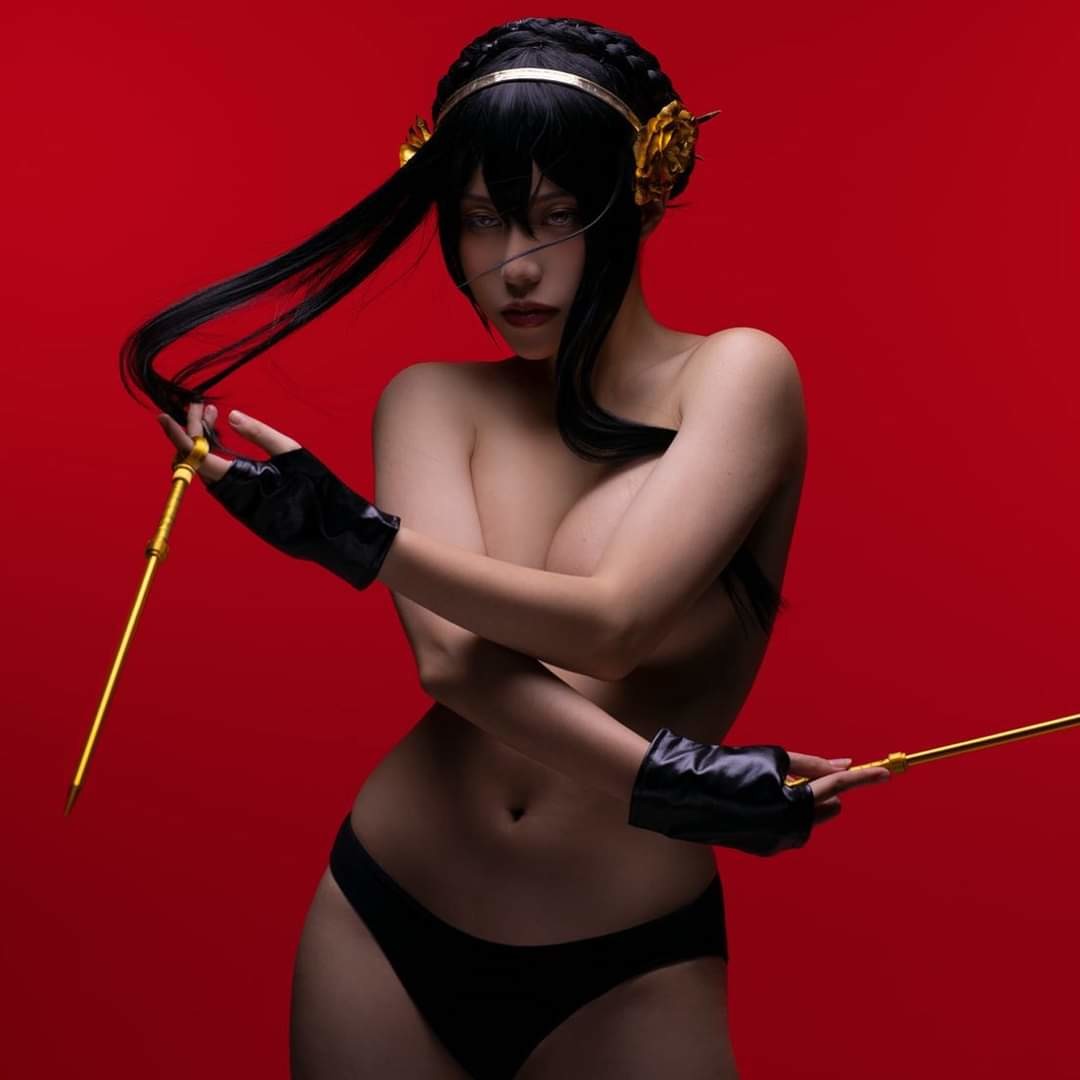 Yor Forger(Ain Nguyen(Cosplay)