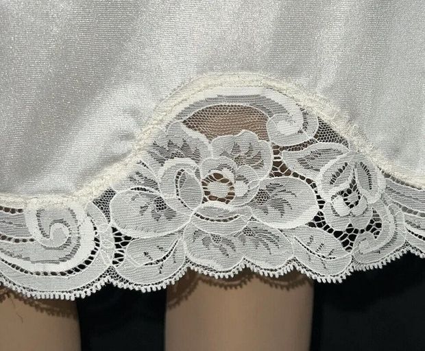 Lace Detail!
