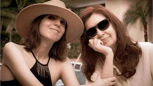 Florencia & Cristina Kirchner