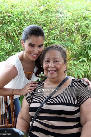 Roselyn Sánchez & Olga Rodriguez